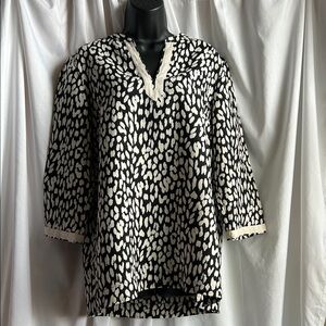 Jones New York Black and Beige Linen Tunic Blouse